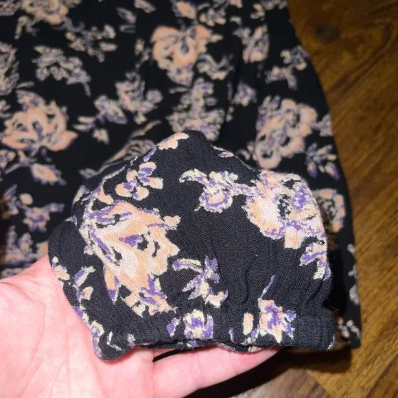 LAST CALL Billabong Distant Road Black Pink V Neck Floral Long Sleeve Top Size L - Picture 7 of 8